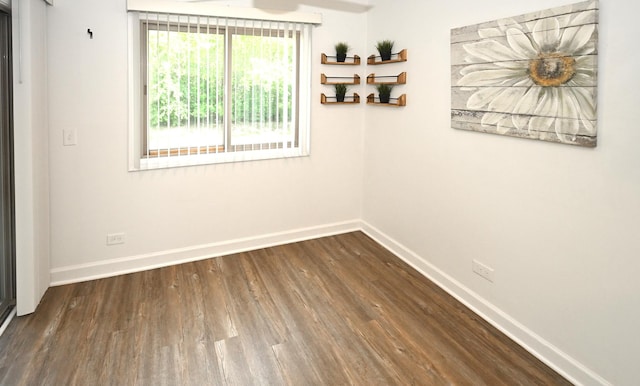 928 Surrey Dr Unit 1A, Schaumburg, IL 60193 - unfurnished room featuring dark wood-style floors