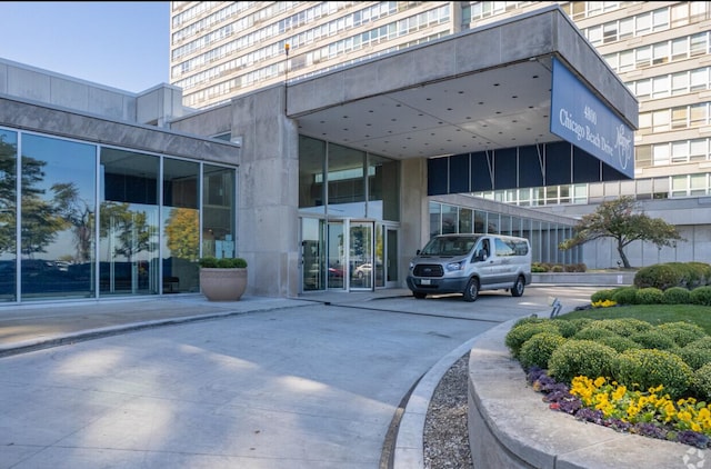 4800 S Chicago Beach Dr Unit 1007N, Chicago, IL 60615 - view of exterior entry