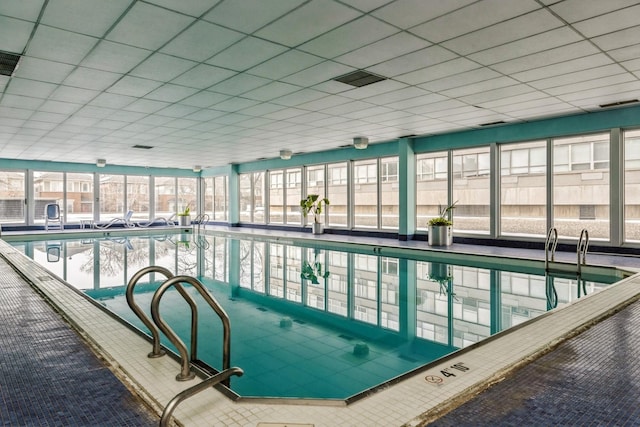 4800 S Chicago Beach Dr Unit 1007N, Chicago, IL 60615 - view of indoor community pool