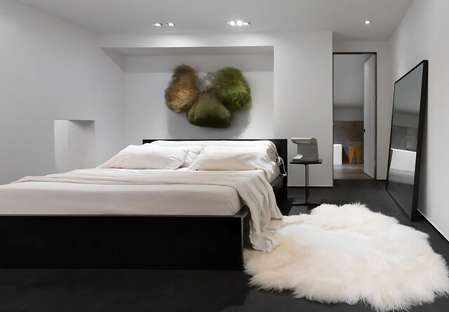 3845 S Winchester Ave, Chicago, IL 60609 - bedroom with recessed lighting