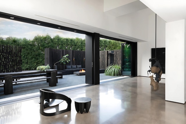 3845 S Winchester Ave, Chicago, IL 60609 - doorway to outside with concrete flooring and a high ceiling