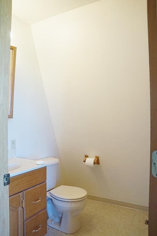 3526 E 2179th Rd, Ottawa, IL 61350 - bathroom with toilet, vanity, and baseboards