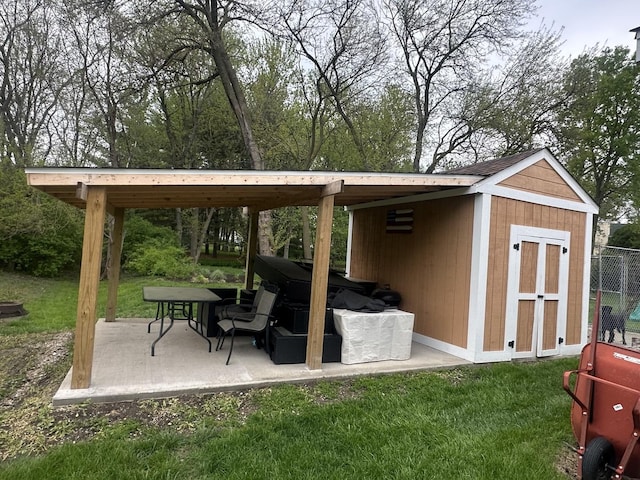 795 N Erie St, Braidwood, IL 60408 - view of outdoor structure with an outbuilding