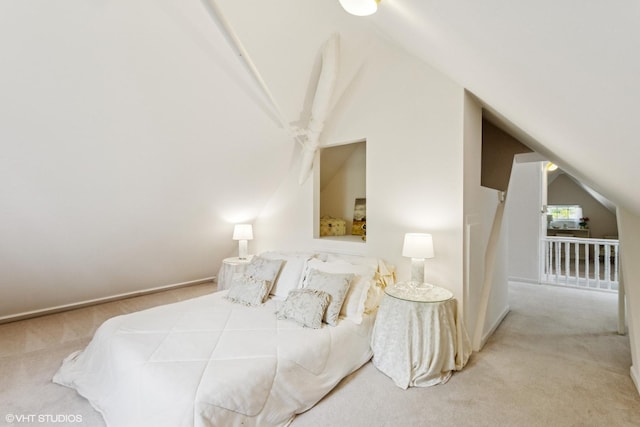 1022 Elmwood Ave, Evanston, IL 60202 - bedroom with carpet and vaulted ceiling