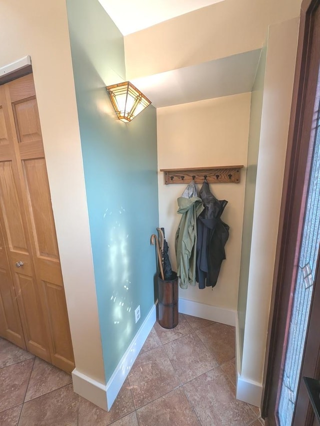 606 S Cedar St, Urbana, IL 61801 - hall with baseboards