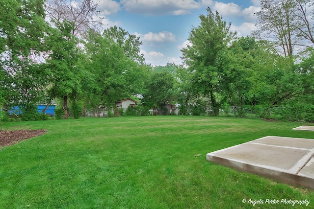 2505 S Harriet Ln, Holiday Hills, IL 60051 - view of yard featuring a patio area