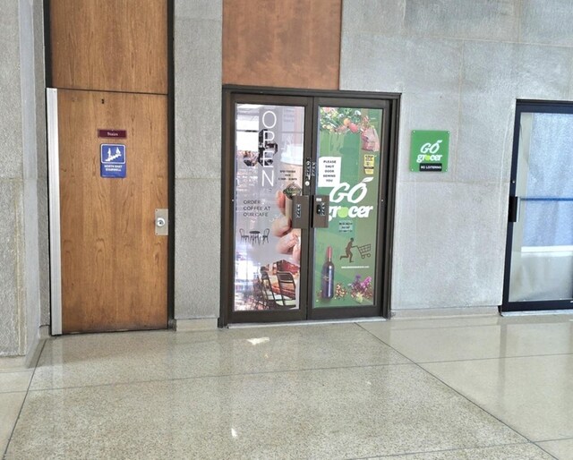 4800 S Chicago Beach Dr Unit 1211N, Chicago, IL 60615 - view of property entrance