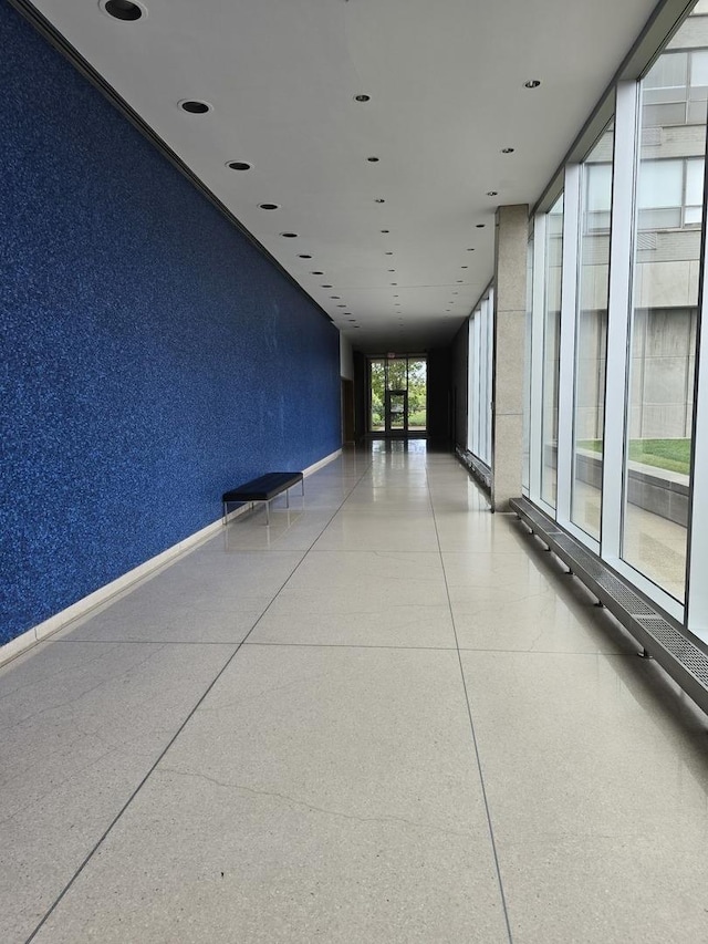 4800 S Chicago Beach Dr Unit 1211N, Chicago, IL 60615 - corridor featuring baseboards