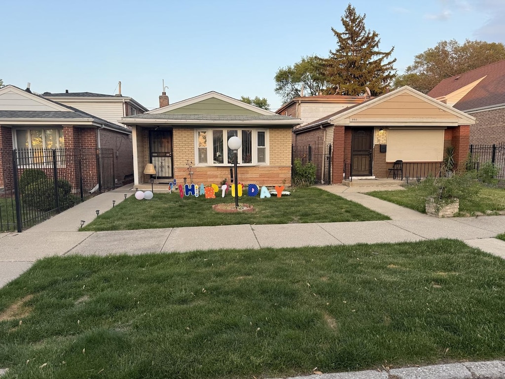 9907 S Wallace St, Chicago, IL 60628 - photo 1