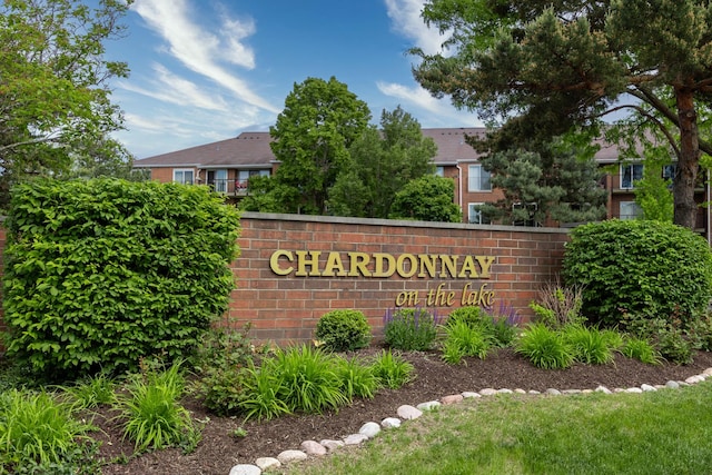 540 Biesterfield Rd Unit 104A, Elk Grove Village, IL 60007 - view of community / neighborhood sign