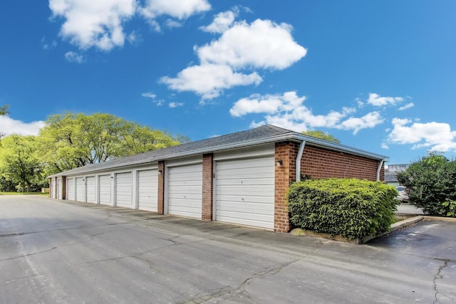 501 Coventry Ln Unit 3, Crystal Lake, IL 60014 - view of garage