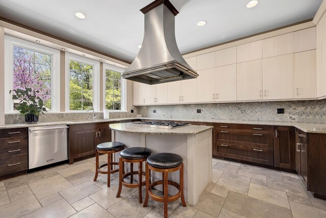 1890 Robinwood Ln, Riverwoods, IL 60015 - photo 9