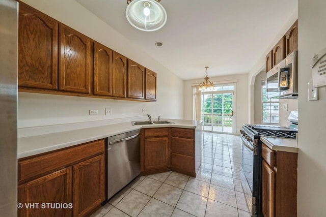 561 Goodwin Dr, Bolingbrook, IL 60440 - photo 9