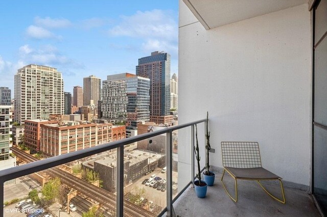 303 W Ohio St Unit 1509, Chicago, IL 60654 - balcony featuring a skyline view