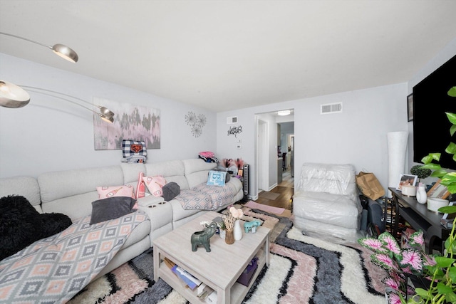 9656 S Utica Ave, Evergreen Park, IL 60805 - view of living room