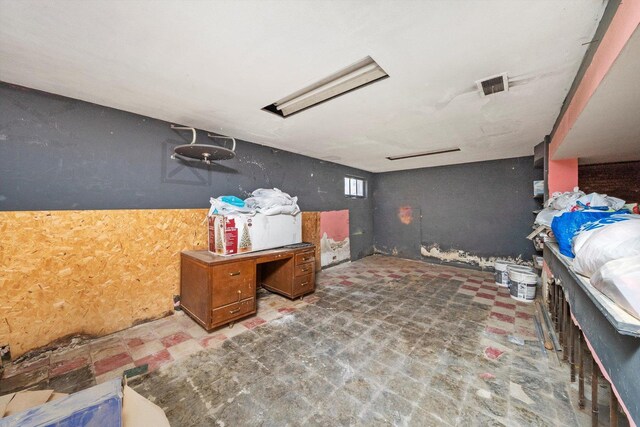 9656 S Utica Ave, Evergreen Park, IL 60805 - interior space featuring tile patterned floors