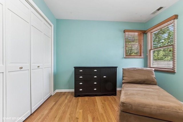 506 Rodney St, Lockport, IL 60441 - living area with light wood-style flooring and baseboards