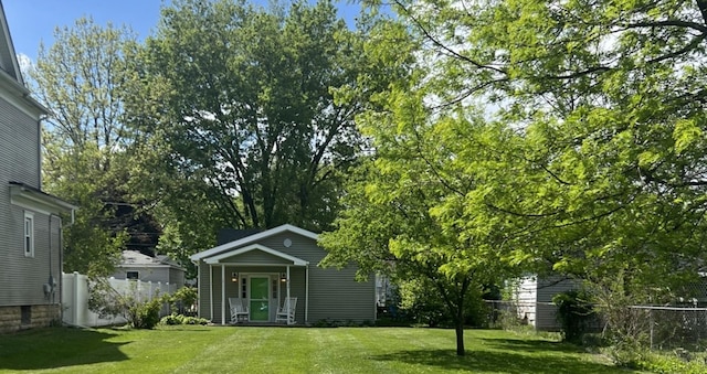 833 S 5th Ave, Kankakee, IL 60901 - view of yard