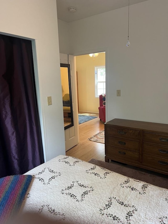 833 S 5th Ave, Kankakee, IL 60901 - bedroom featuring wood finished floors