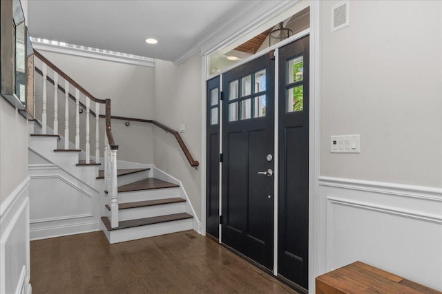 265 Ivy Ln, Highland Park, IL 60035 - foyer entrance with wood finished floors, stairs, recessed lighting, and a wainscoted wall