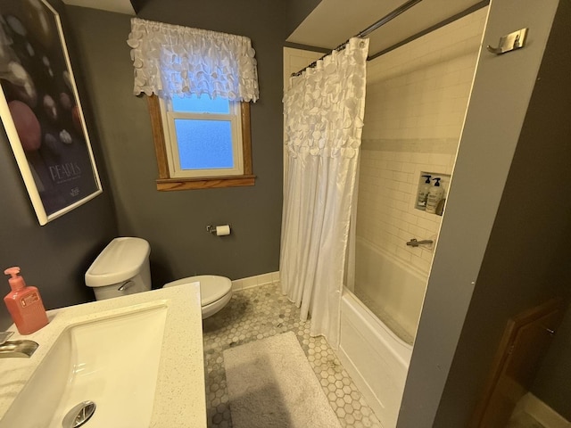 8325 W Maple Ave, Norridge, IL 60706 - full bath featuring toilet, shower / bathtub combination with curtain, vanity, tile patterned floors, and baseboards