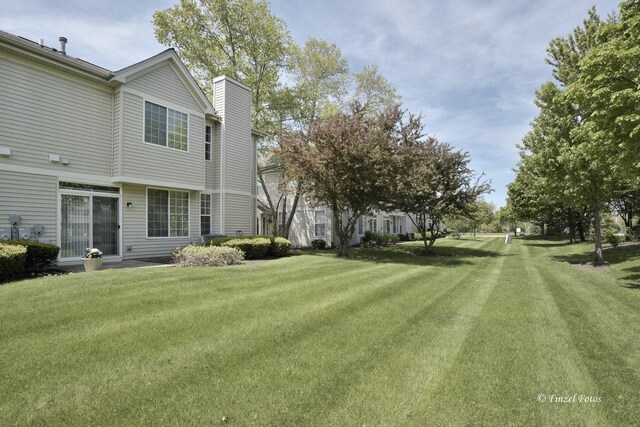 2402 Claremont Ln, Lake In The Hills, IL 60156 - view of green lawn