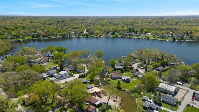 39457 N Forest Ave, Antioch, IL 60002 - aerial view of property and surrounding area with a forest, a nearby body of water, and nearby suburban area