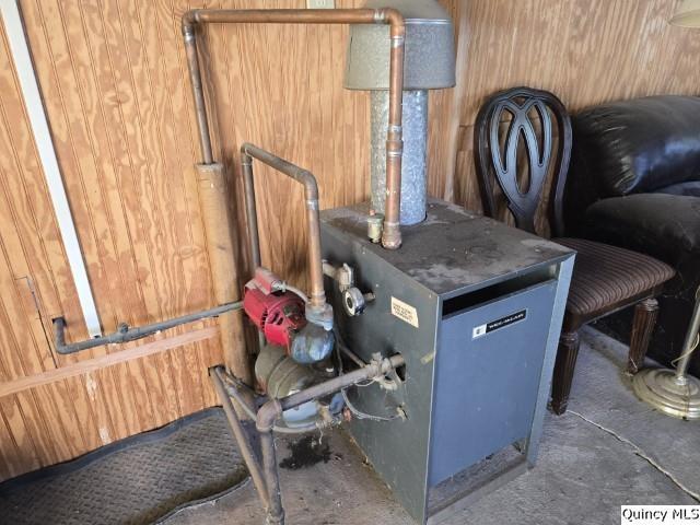 301 N St, Augusta, IL 62311 - view of utility room