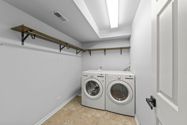 4216 Drexel Ave, Aurora, IL 60504 - laundry room featuring independent washer and dryer and baseboards