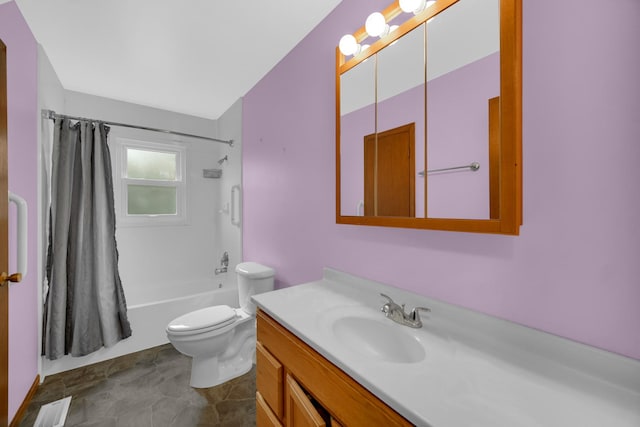 588 Renee Dr, South Elgin, IL 60177 - full bath with toilet, vanity, and shower / bath combo with shower curtain