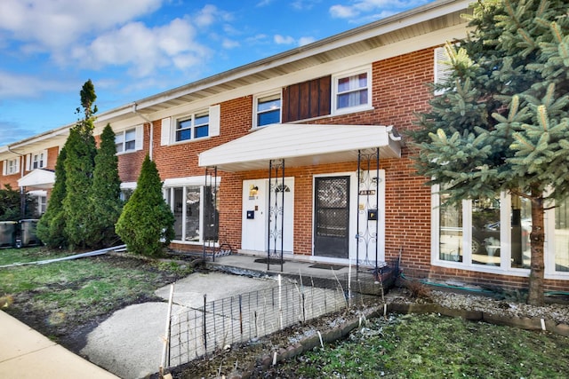 8852 Robin Dr Unit E, Des Plaines, IL 60016 - multi unit property with brick siding