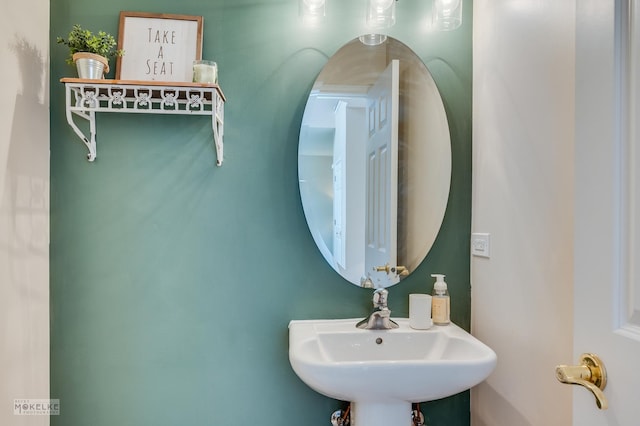 241 Morgan Valley Dr, Oswego, IL 60543 - bathroom featuring a sink