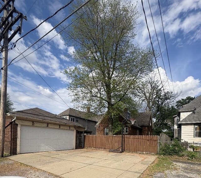 310 S Monroe St, Streator, IL 61364 - photo 25