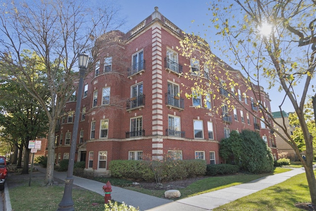 240 Lee St Unit 3, Evanston, IL 60202 - view of apartment building / complex