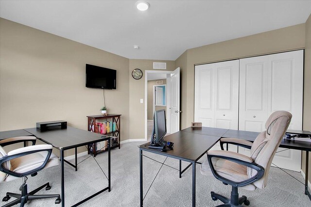 6103 Winterhaven Dr, Joliet, IL 60431 - office space with light colored carpet and baseboards