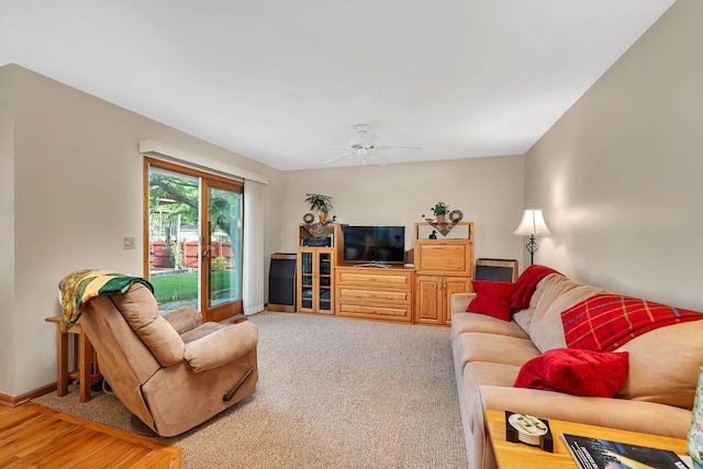 1002 Birchwood Ct, Morris, IL 60450 - living area featuring baseboards, ceiling fan, and light colored carpet