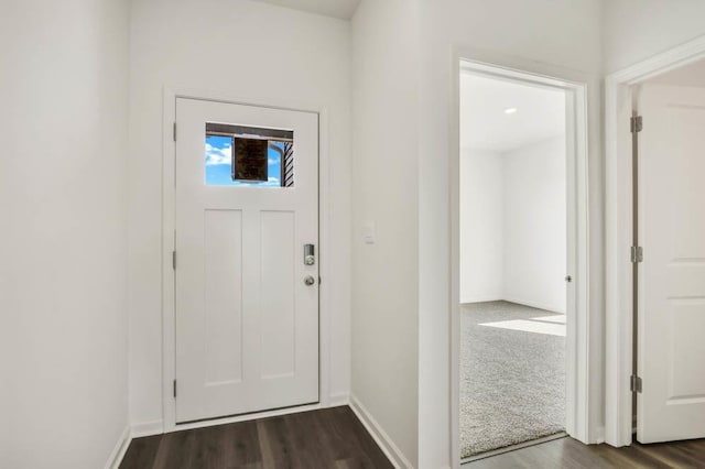 2611 Harnish Dr, Algonquin, IL 60102 - entrance foyer featuring dark wood-type flooring and baseboards