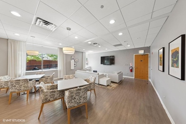 1717 S Prairie Ave Unit 1902, Chicago, IL 60616 - dining space featuring wood finished floors, baseboards, a drop ceiling, and recessed lighting