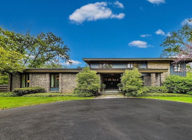 265 Sunset Dr, Northfield, IL 60093 - view of front of property featuring brick siding