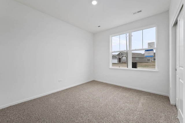 2601 Harnish Dr, Algonquin, IL 60102 - spare room with carpet flooring, baseboards, and recessed lighting