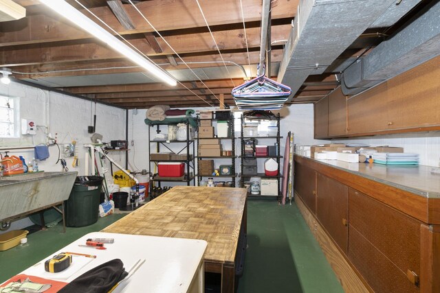 5400 Midlothian Tpke, Crestwood, IL 60418 - below grade area featuring a sink