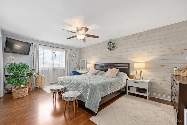 8327 S 78th Ave, Bridgeview, IL 60455 - bedroom with light wood-type flooring and a ceiling fan