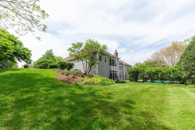 3302 Greenwood Ln, Saint Charles, IL 60175 - view of green lawn