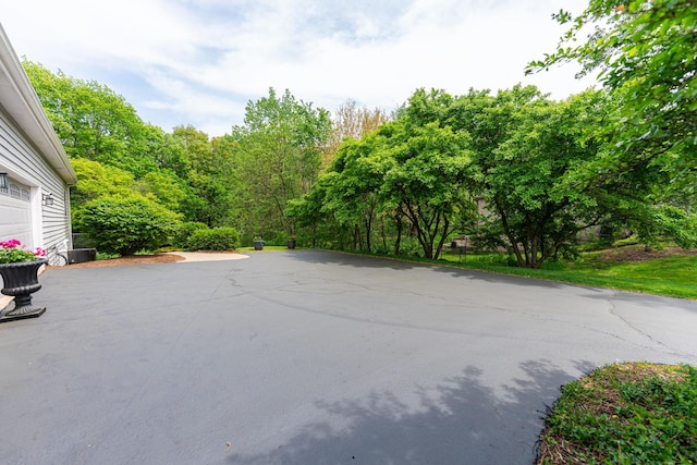 3302 Greenwood Ln, Saint Charles, IL 60175 - view of patio