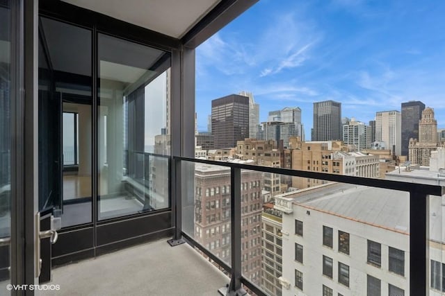 60 E Monroe St Unit 2607, Chicago, IL 60603 - balcony featuring a skyline view