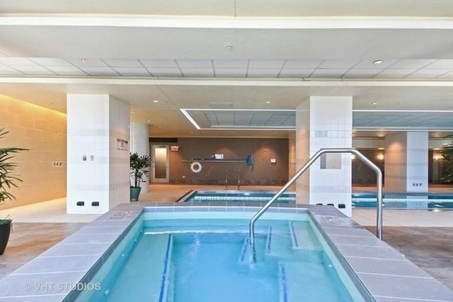 60 E Monroe St Unit 2607, Chicago, IL 60603 - indoor community pool featuring a hot tub