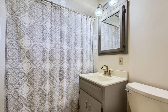 3254 W 115th St, Chicago, IL 60655 - full bathroom with toilet, vanity, and a shower with curtain