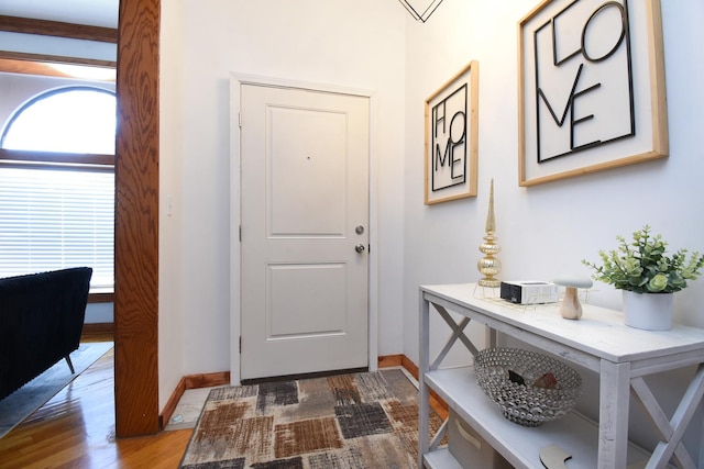 523 E 41st St, Chicago, IL 60653 - entrance foyer with wood finished floors and baseboards
