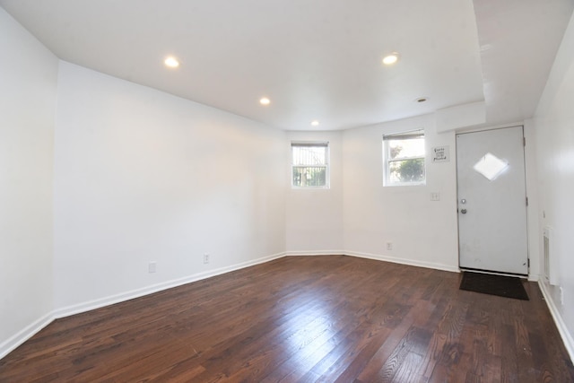 523 E 41st St, Chicago, IL 60653 - foyer entrance featuring wood finished floors, recessed lighting, and baseboards