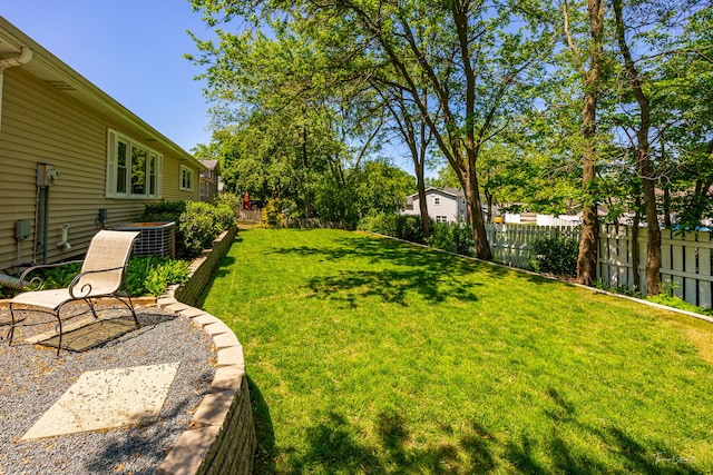 806 71st St, Darien, IL 60561 - view of yard featuring central AC